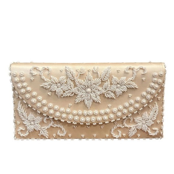Schildkraut Handbags - Vintage Schildkraut beaded clutch, cream color, circa 1950's
